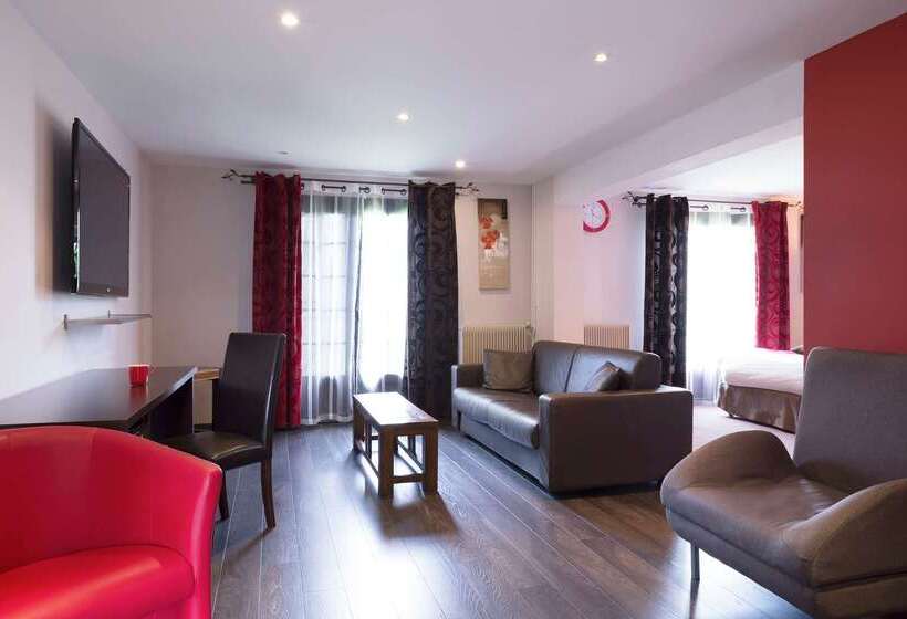 ホテル Hôtel Restaurant Les Coquelicots, The Originals Relais