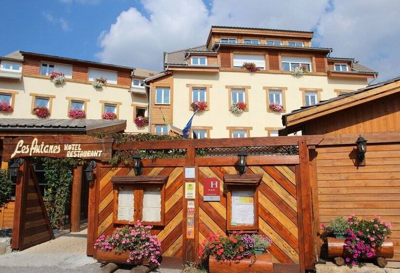 ホテル Hôtel Restaurant & Spa Les Autanes