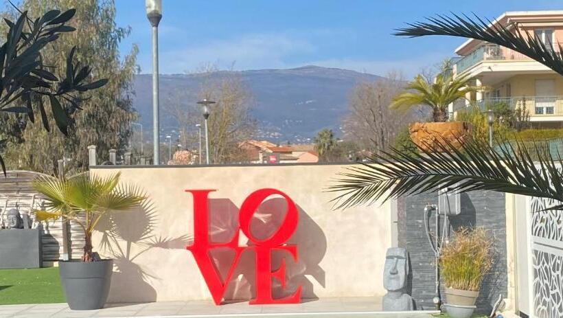 בית מלון כפרי Ibis Cannes Mouans Sartoux Piscine Parking Gratuit
