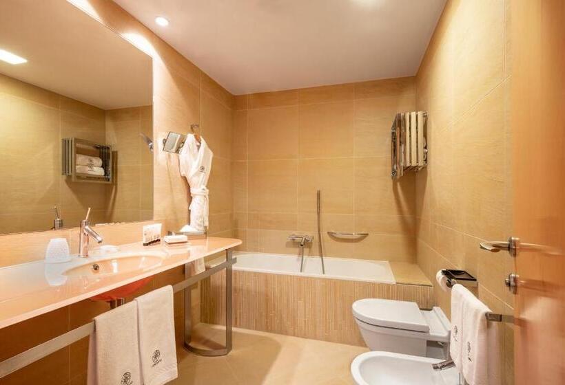 Отель Il Boscareto Resort & Spa