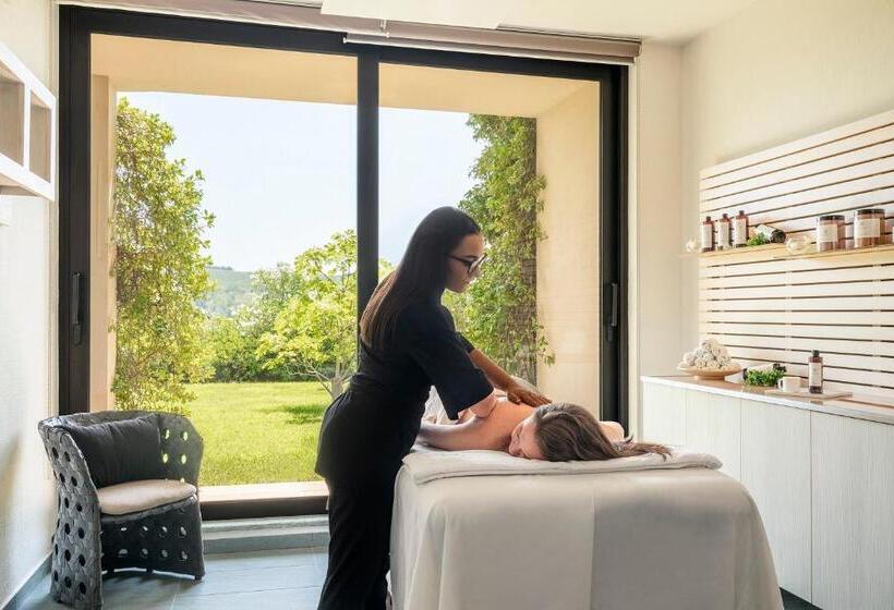 호텔 Il Boscareto Resort & Spa