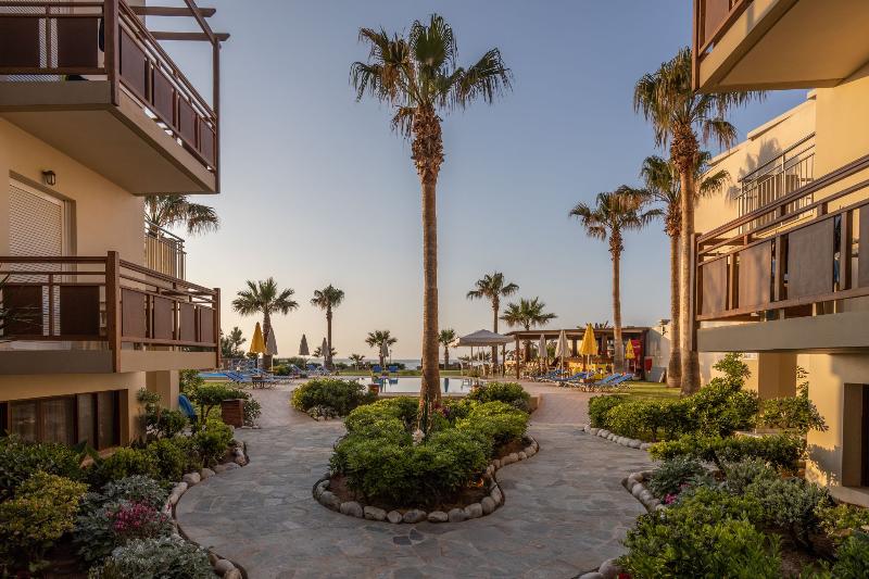 בית מלון כפרי Ilian Beach & Apartments