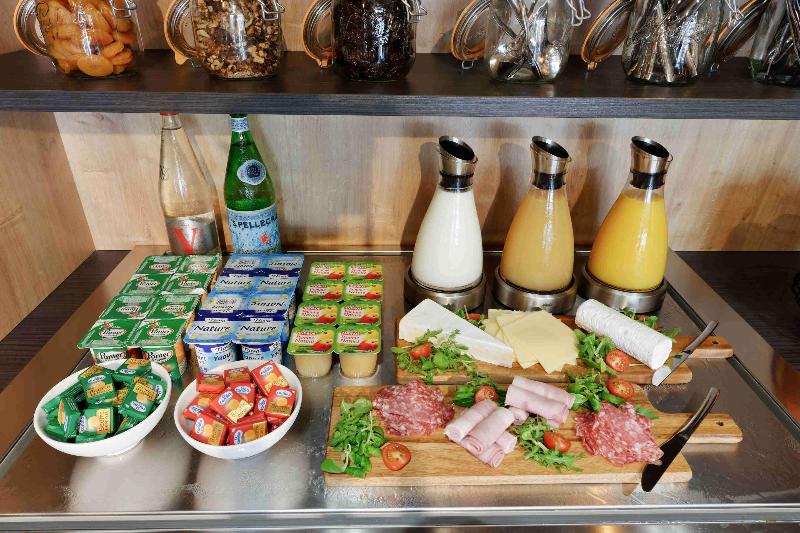 فندق Kyriad Crepy En Valois