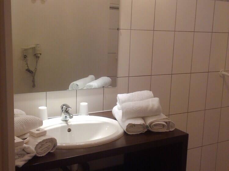 فندق L Oree Des Chateaux