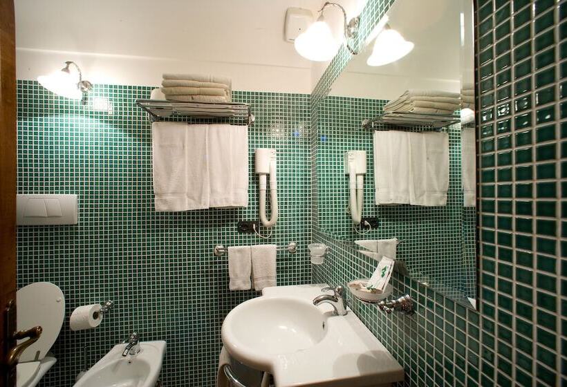 酒店 La Caravella Di Positano   Relais & Beach