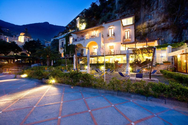 酒店 La Caravella Di Positano   Relais & Beach