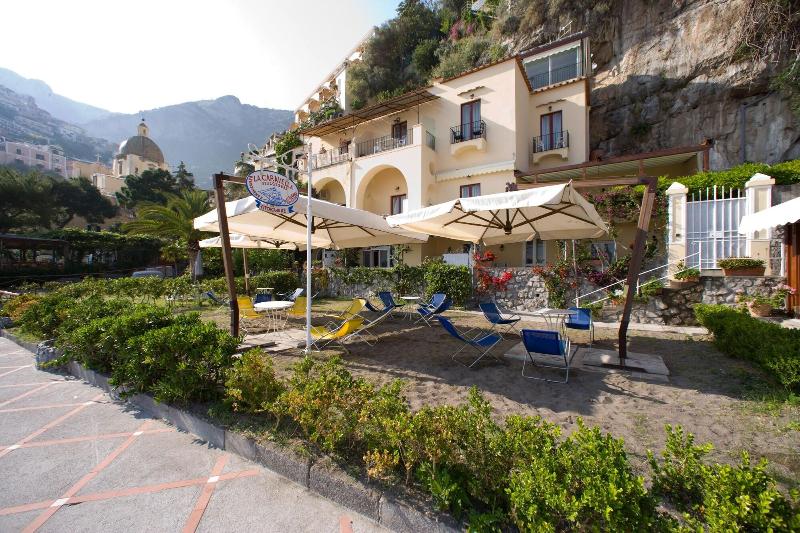 هتل La Caravella Di Positano   Relais & Beach