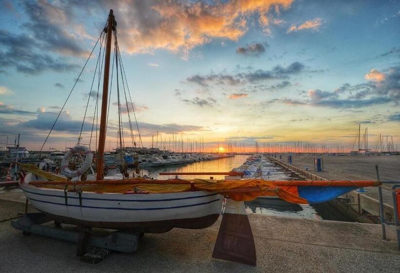 ホテル La Perla Preziosa