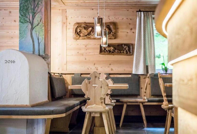 Отель La Pineta