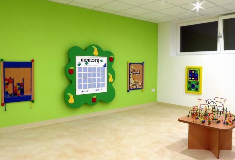 Отель La Pineta