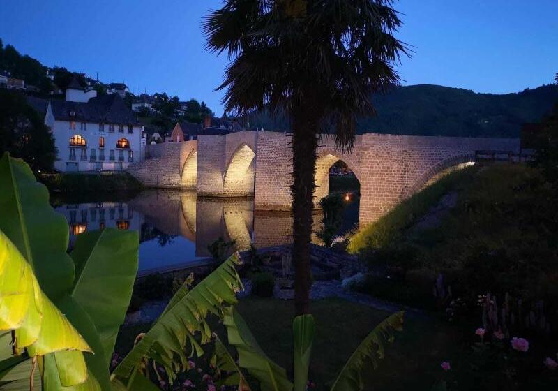 ホテル La Riviere