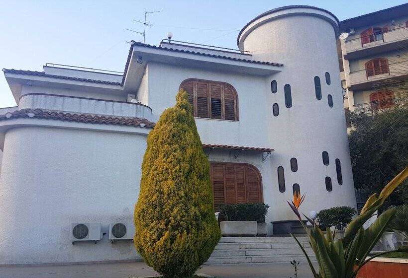 בית מלון כפרי Lachea