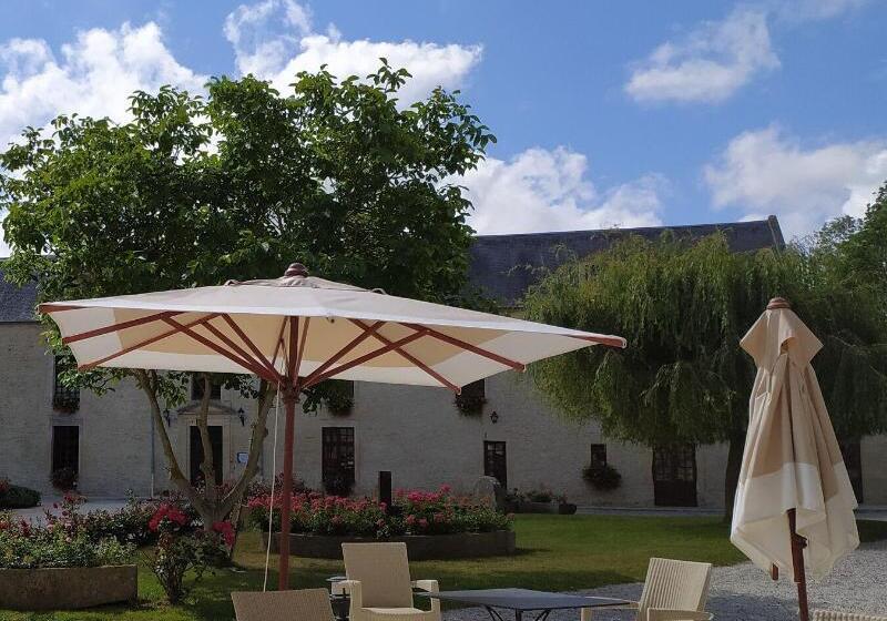 호텔 Hôtel Le Manoir De Mathan Crépon à La Campagne 5 Mn D Arromanches Et 10 Mn De Bayeux