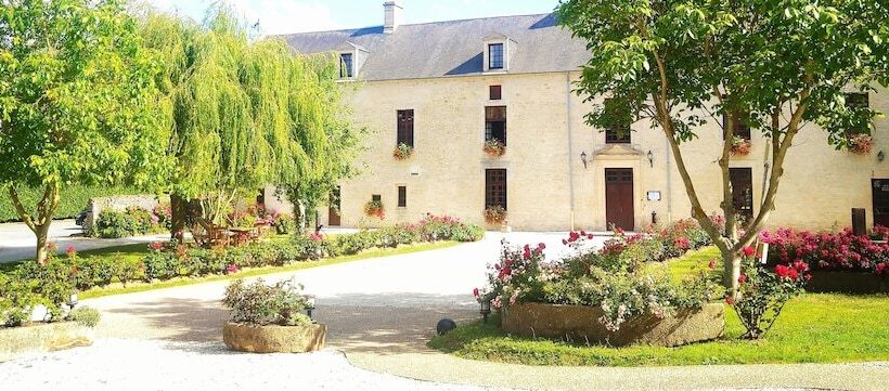 호텔 Hôtel Le Manoir De Mathan Crépon à La Campagne 5 Mn D Arromanches Et 10 Mn De Bayeux