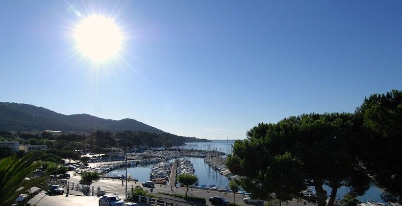 בית מלון כפרי Le Richiardi