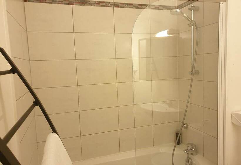 ホテル Le Royalty