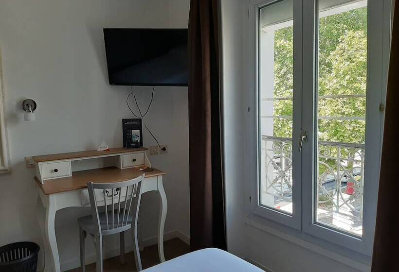 ホテル Le Royalty