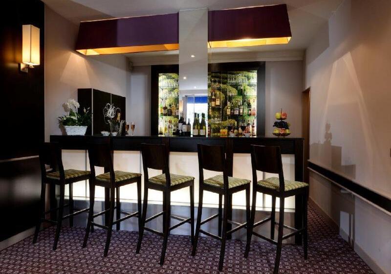 ホテル Le Versailles