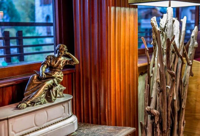 Отель Les Cretes Blanches