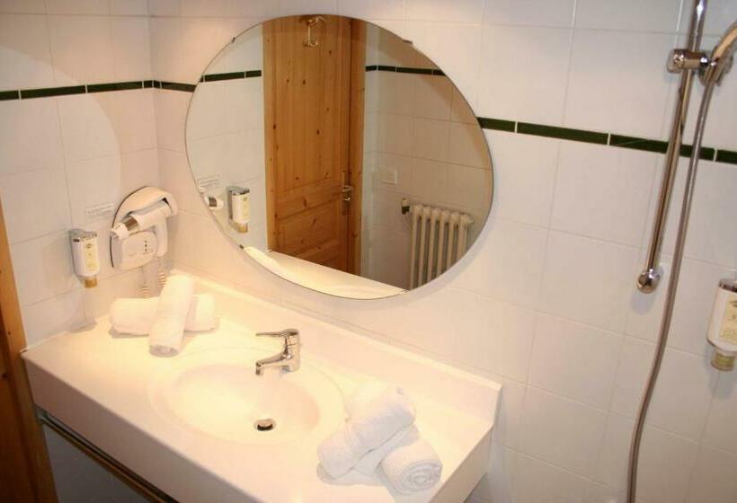 Отель Les Cretes Blanches