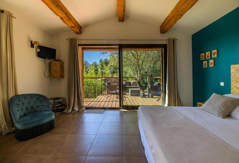 Отель Les Jardins De Mathieu