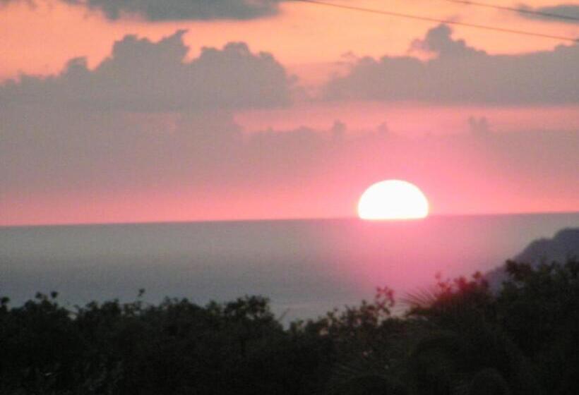 Отель Les Jardins De Mathieu