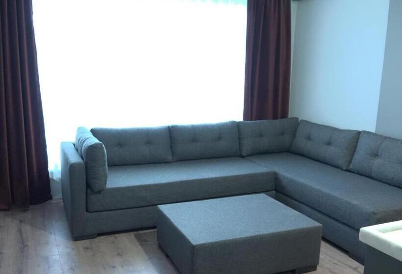 ホテル New Garden Side