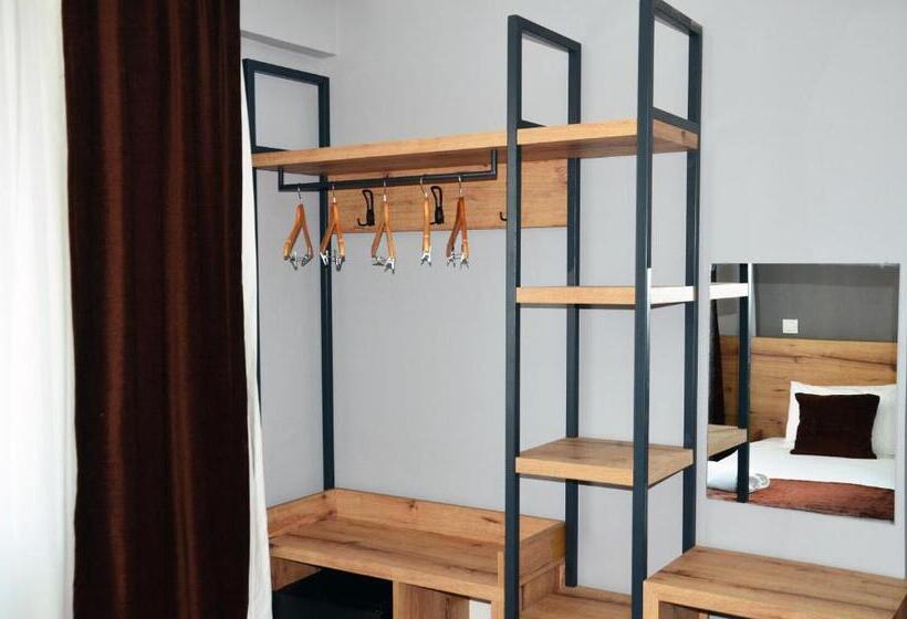 ホテル New Garden Side