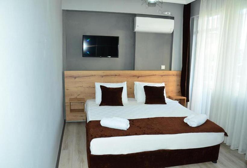 ホテル New Garden Side