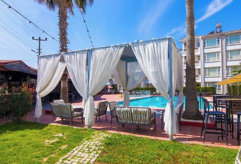 ホテル New Garden Side