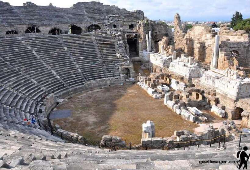 ホテル New Garden Side