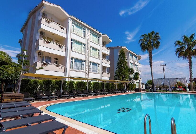 ホテル New Garden Side