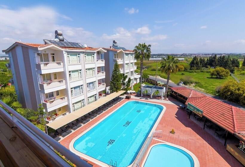 ホテル New Garden Side