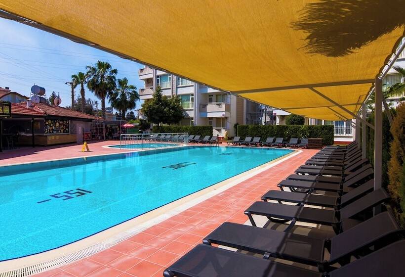 ホテル New Garden Side