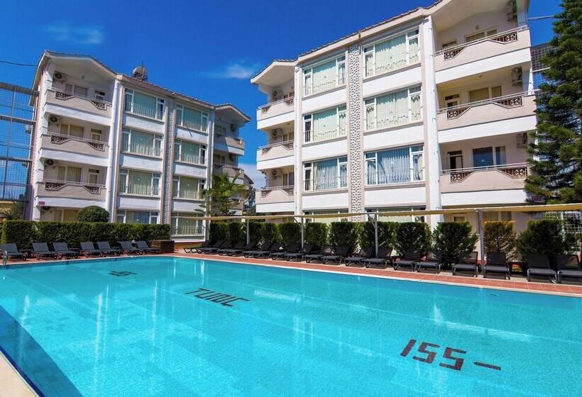 ホテル New Garden Side