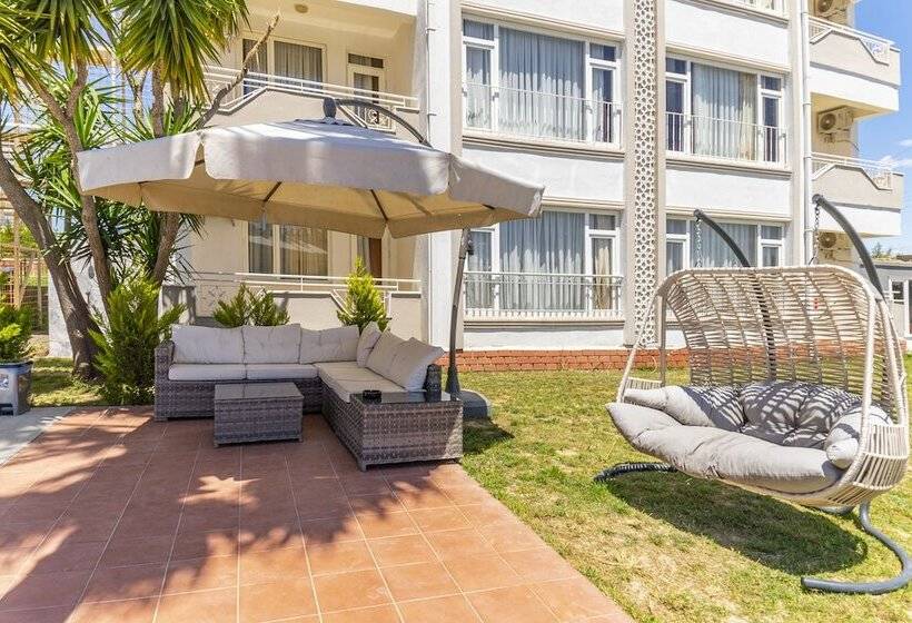 ホテル New Garden Side