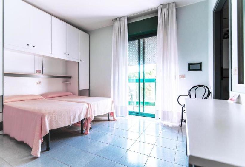 فندق New Tiffany's Park