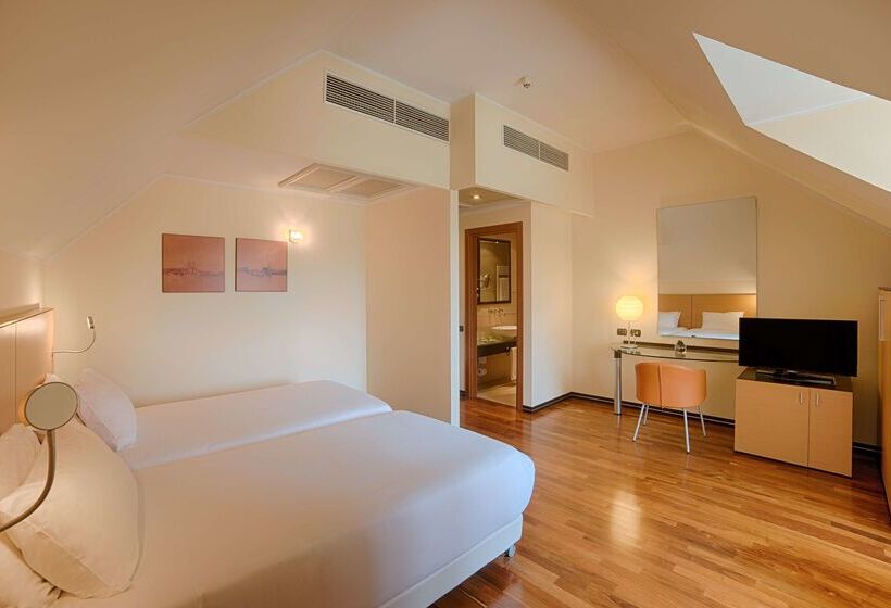 酒店 NH Milano 2 Residence