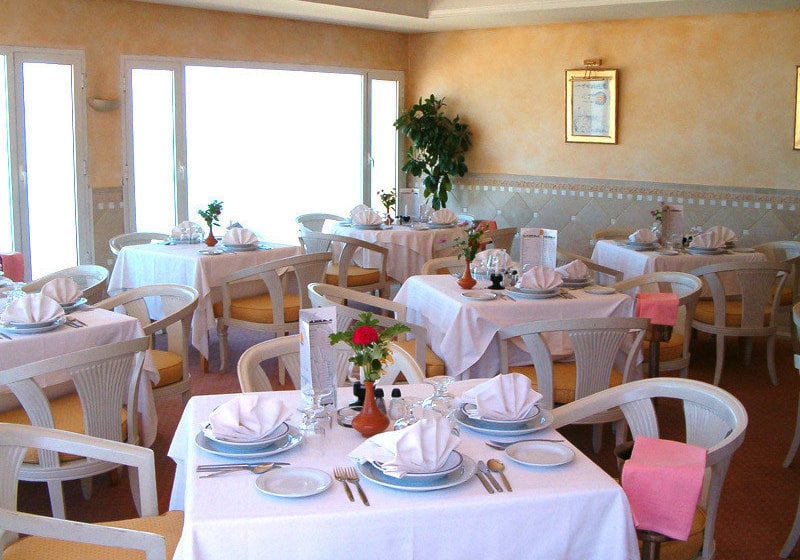 ホテル Oasis Marine All Inclusive