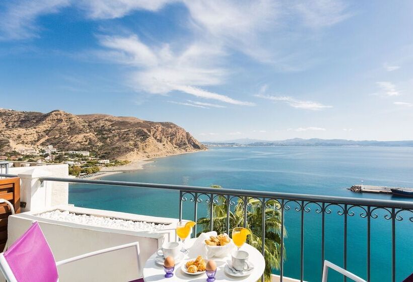 בית מלון כפרי Palazzo Greco