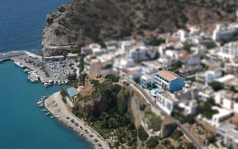 בית מלון כפרי Palazzo Greco