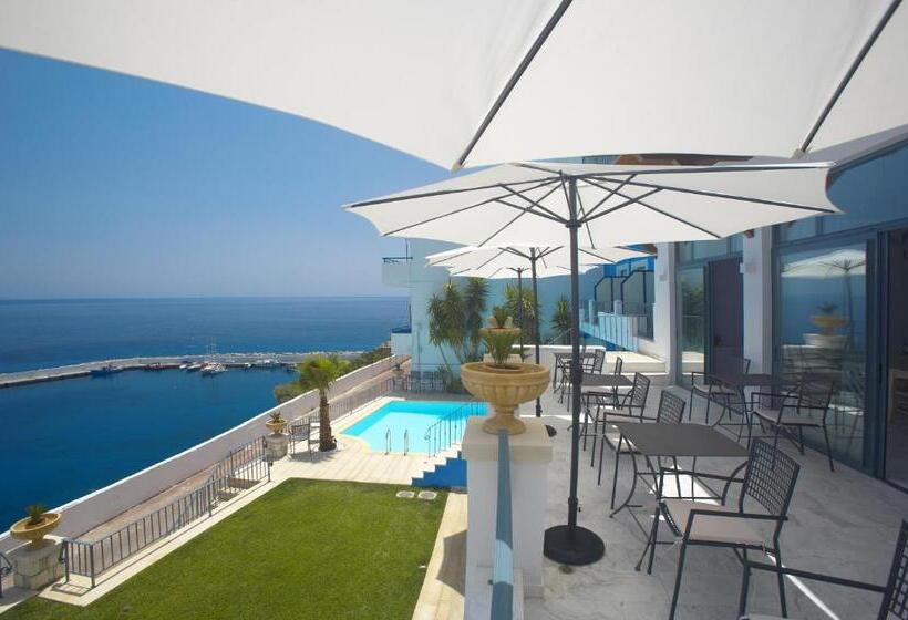 בית מלון כפרי Palazzo Greco