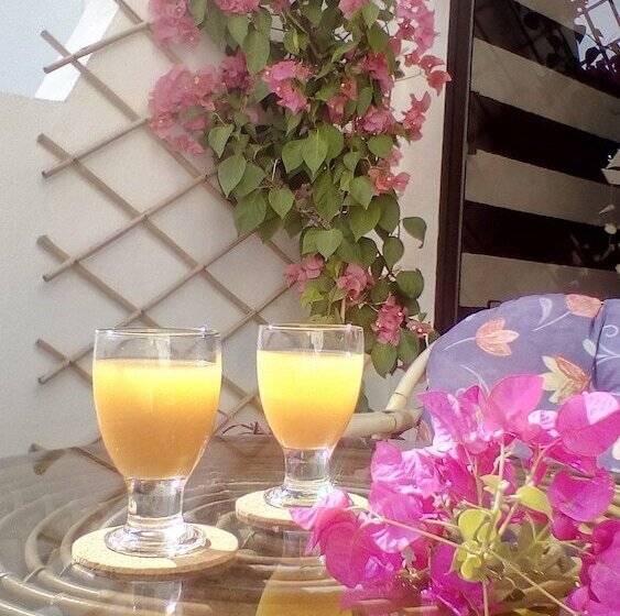 ホテル Panorama Genadi