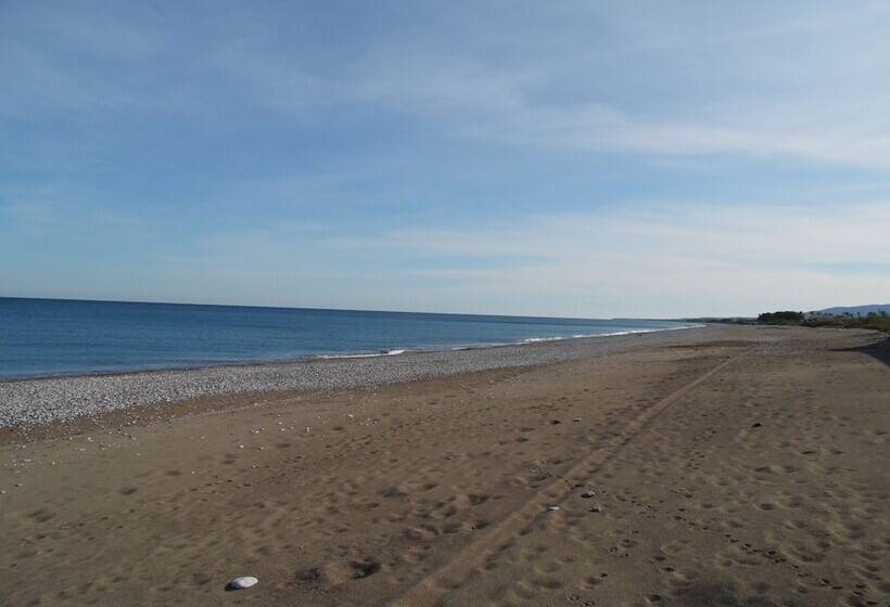 ホテル Panorama Genadi