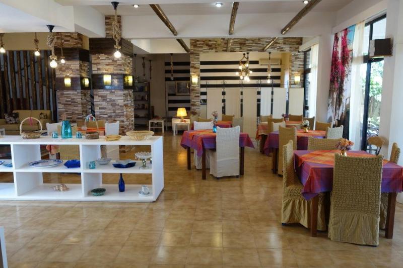 ホテル Panorama Genadi