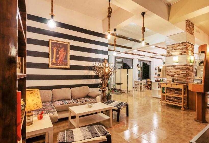 ホテル Panorama Genadi