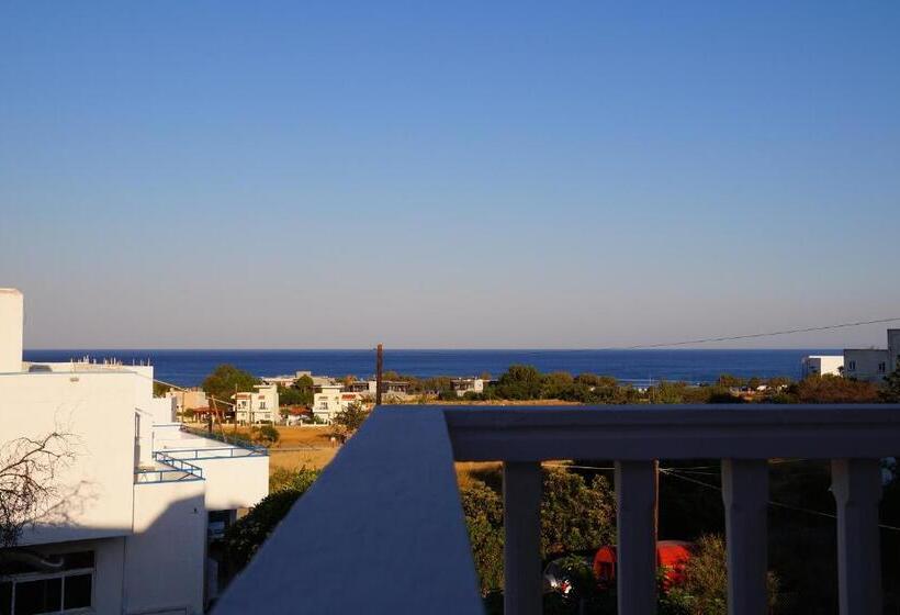 ホテル Panorama Genadi