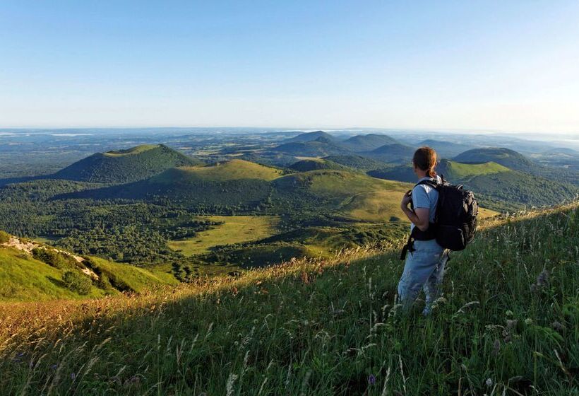فندق Premiere Classe Clermont Ferrand Nord