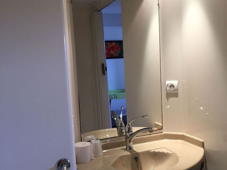 בית מלון כפרי Premiere Classe Metz Nord   Semecourt