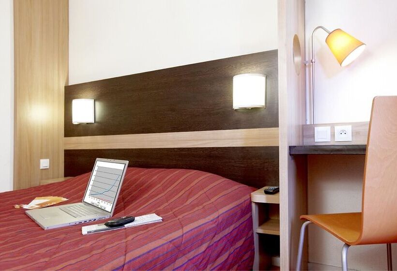 Отель Premiere Classe Nevers Varennes Vauzelles